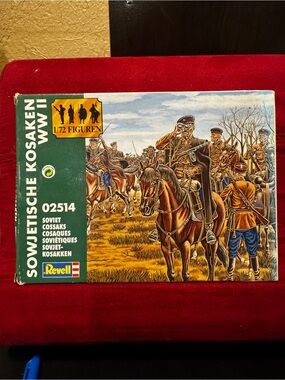 Revell # 02514  WWII Soviet Cossaks SOWJETISCHE KOSAEN 1:72
